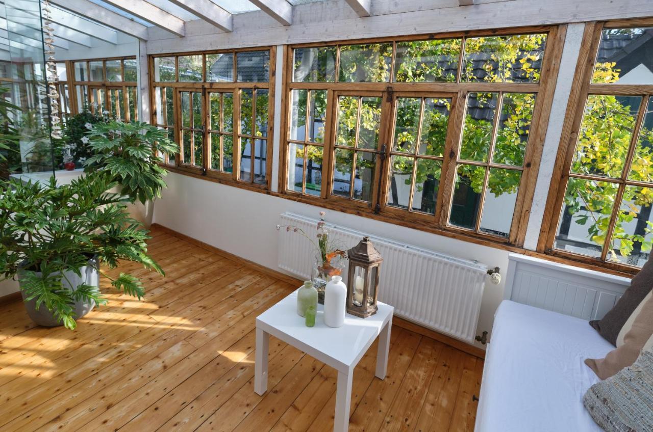 Ferienwohnung Im Fachwerkhof 'Haus In Bewegung' Seelscheid Exterior photo
